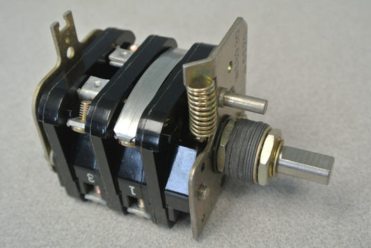 ALLEN-BRADLEY 806-940344 ROTARY PILOT SWITCH / NEW SURPLUS