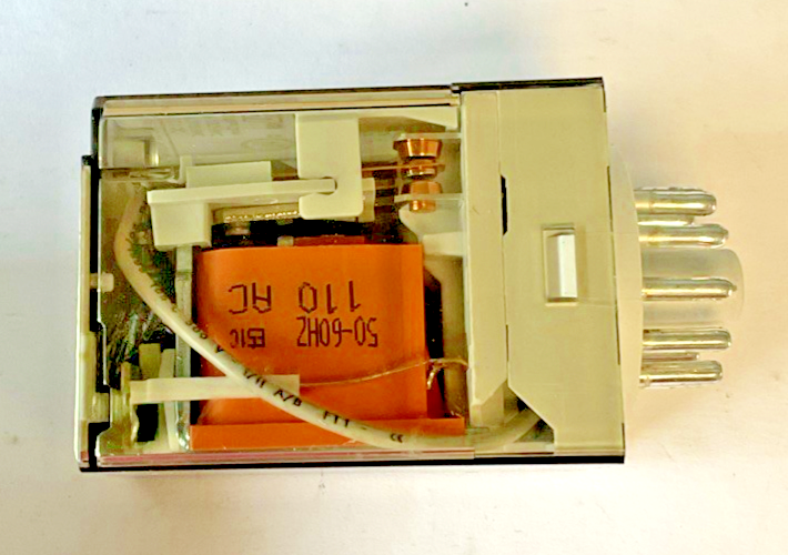 ALLEN BRADLEY 700-HA33A11-4  SER.D RELAY 110VAC 10A ***LOTOF2***