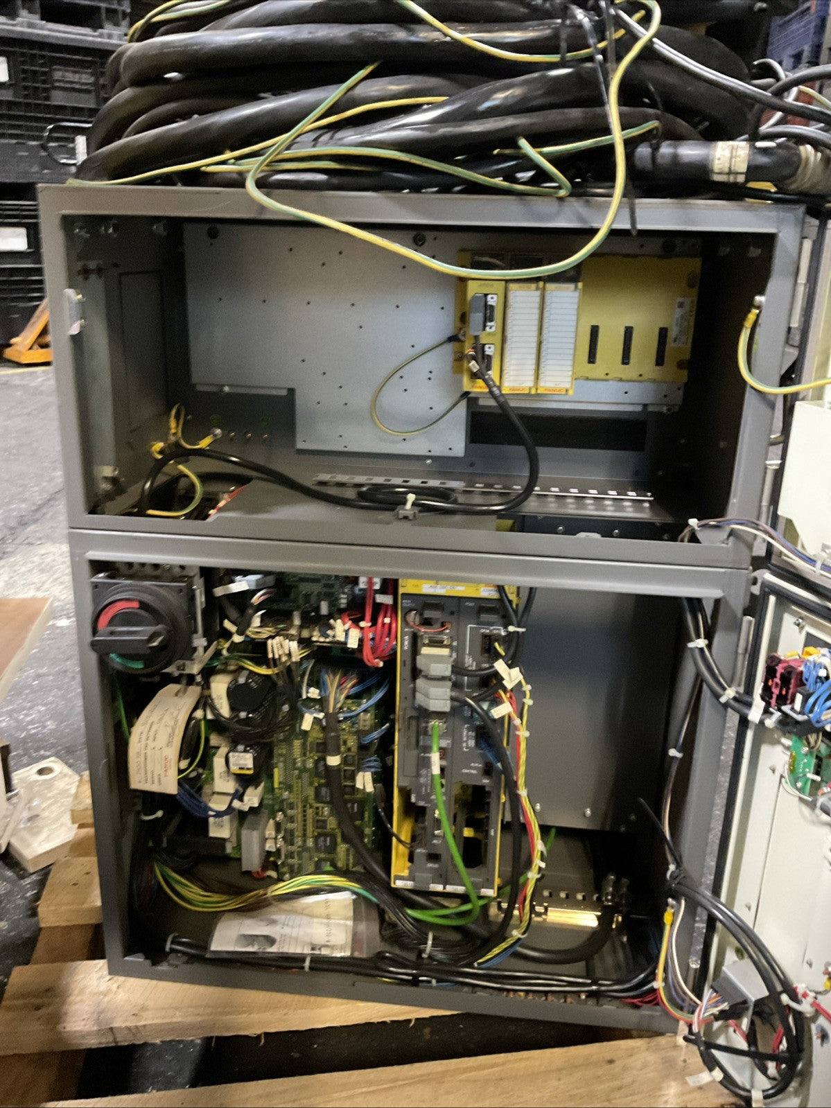 FANUC ROBOT M-710iC 70 R-30iB *28,226.0 HOURS* A05B-2610-B222 A05B-2255-C101#EMH