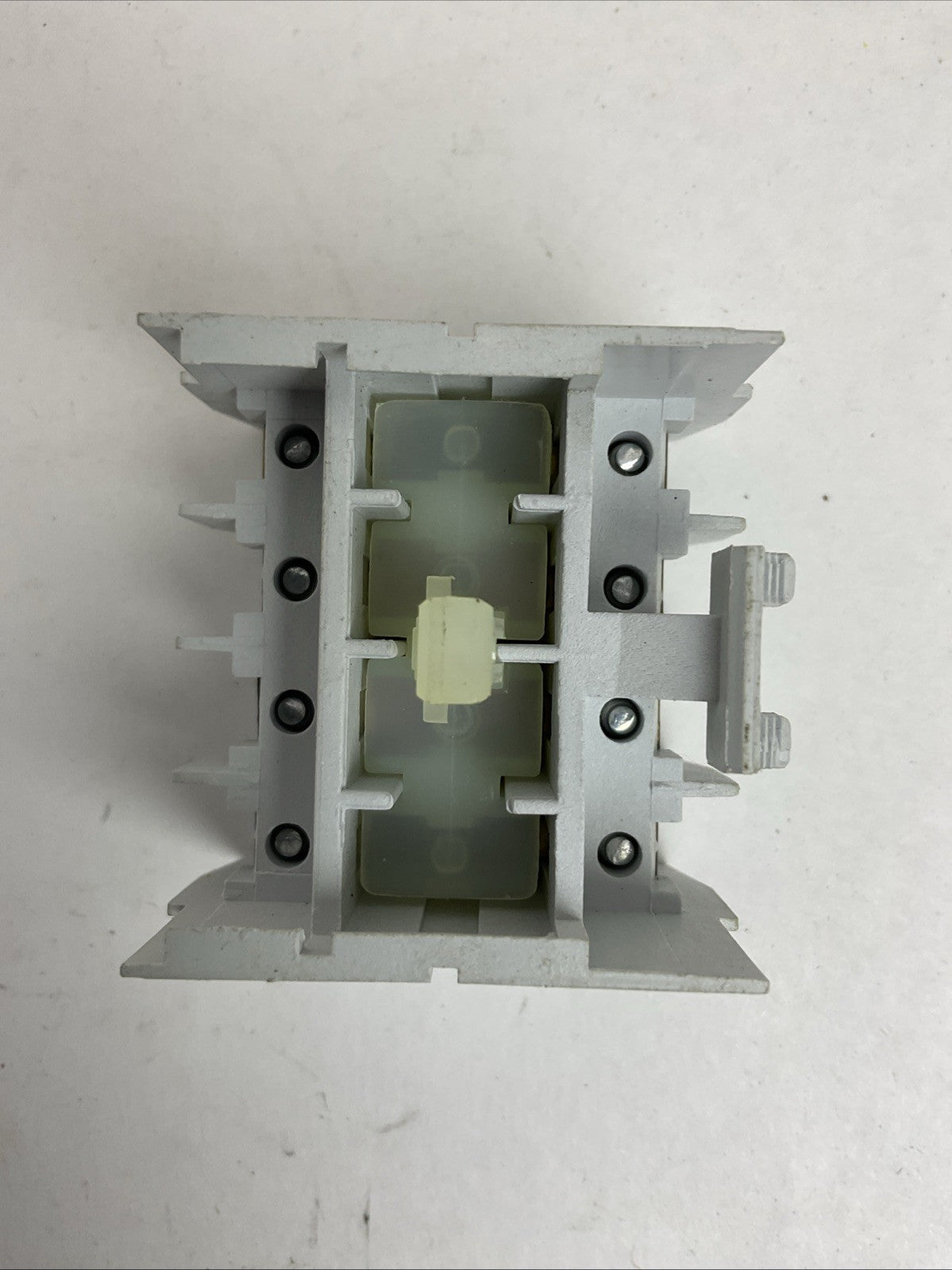 CUTLER HAMMER C320KGT15 SERIES A2 AUXILIARY CONTACT