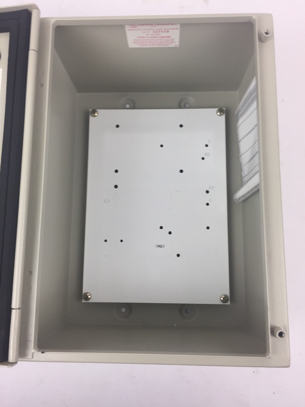 ALLEN BRADLEY 109-A24JD3-C24-7 TYPE 12 STARTER ENCLOSURE ONLY SERIES A