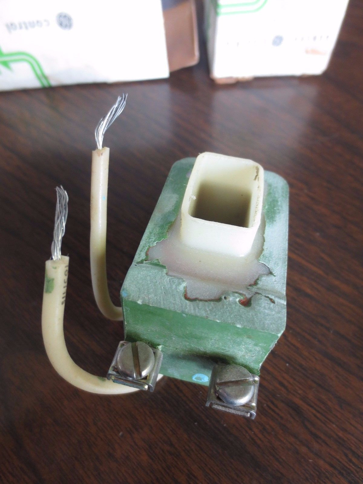 GENERAL ELECTRIC 15D2G14 COIL / RENEWAL PART - 115V, 60Hz - NEW SURPLUS