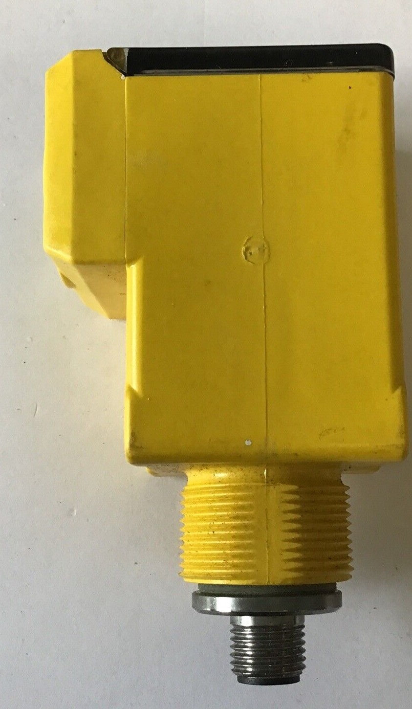 BANNER Q45BW22CV4Q1 PHOTOELECTRIC SENSOR 250VAC 50/60HZ 300MA