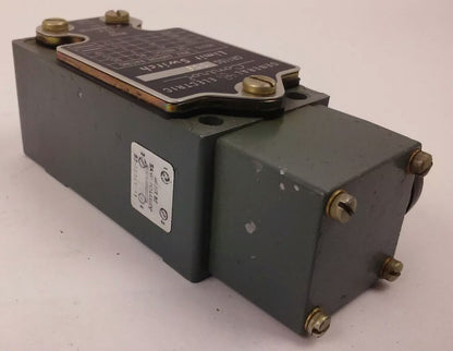GE, CR115G119, LIMIT SWITCH, 600V MAX, NEW, GENERAL ELECTRIC, CR115G, NEW
