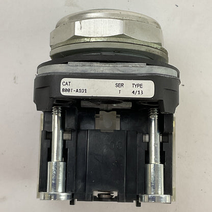 ALLEN BRADLEY 800T-A101 GREEN FLUSH HEAD PUSH BUTTON SER T TYPE 4/13