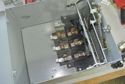 I-T-E UV422 - FUSIBLE BUS PLUG - 240V, 60A
