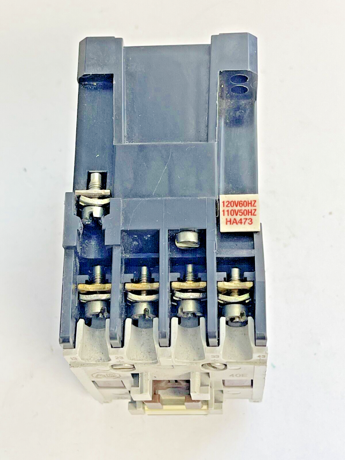 ALLEN BRADLEY - 700-F400A1 SER. B - CONTROL RELAY 120V / 60HZ COIL