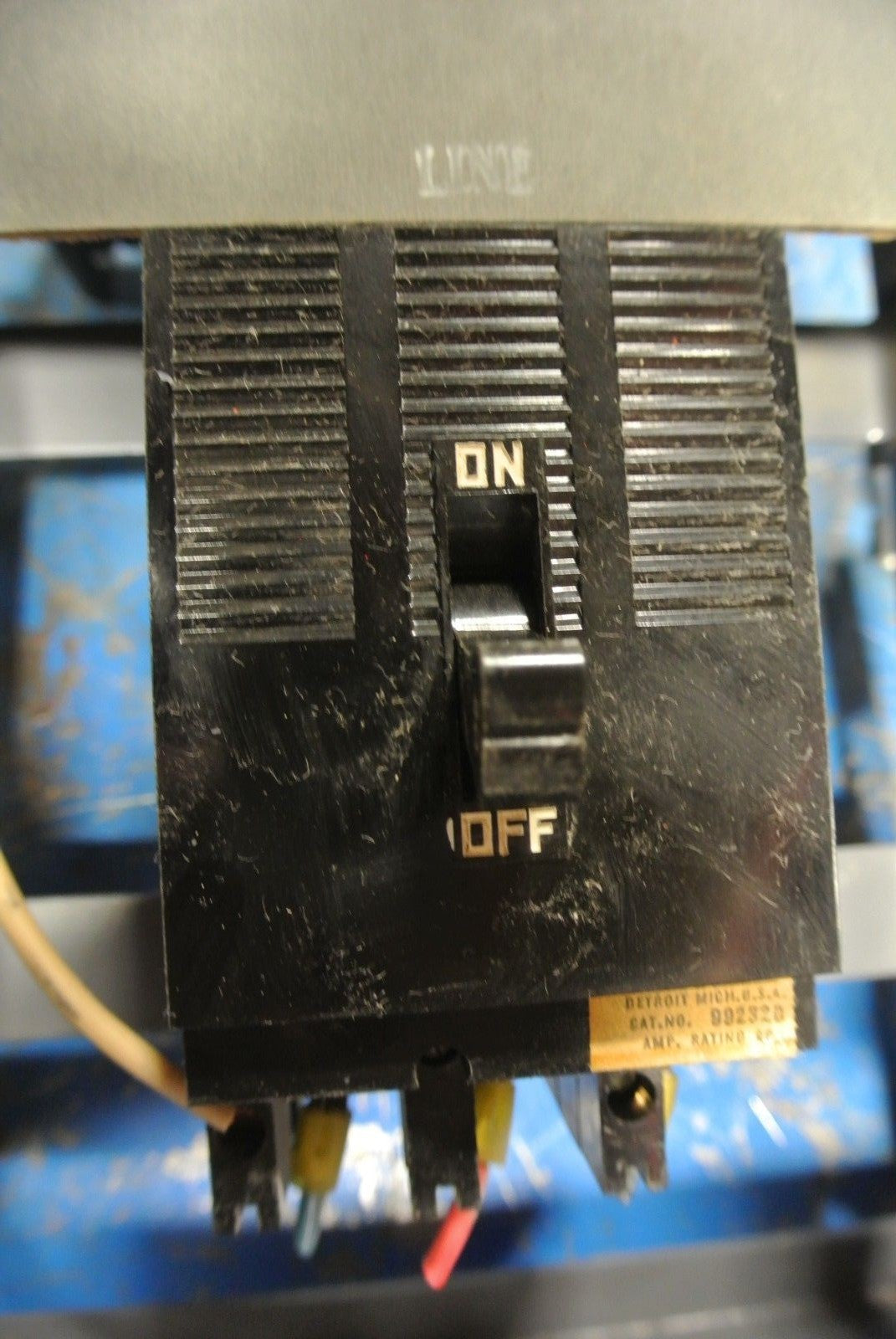 SQUARE D SD-76920 - SAFLEX CIRCUIT BREAKER / BUS PLUG - 240V, 20A, 4W