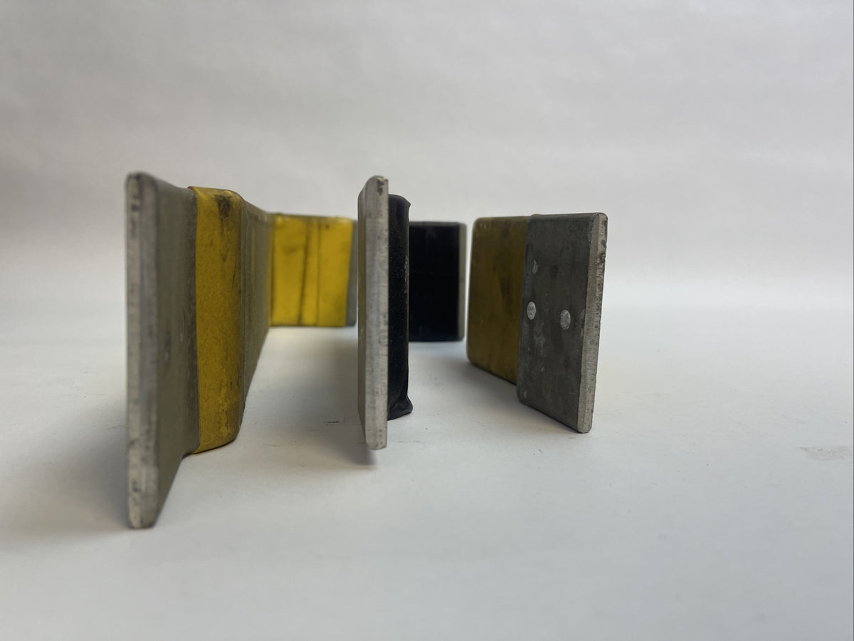 FEDERAL PACIFIC ELECTRIC KFDP46-2HOLE MOUNTING HARDWARE 400A