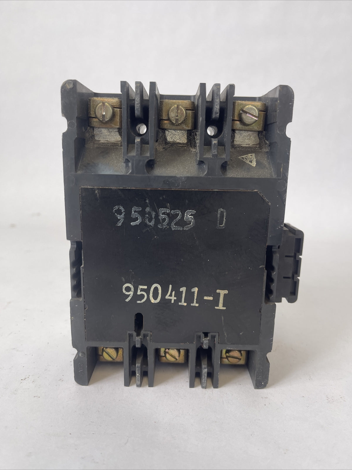WESTINGHOUSE HMCP003A0CA04 CIRCUIT BREAKER 600VAC 250VDC 3AMP 3POLE A1X1LT