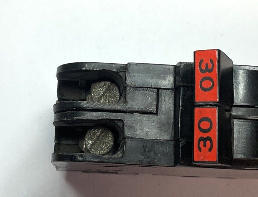 FEDERAL PACIFIC NC230 CIRCUIT BREAKER 30A 120/240VAC  2POLE TYPE NC