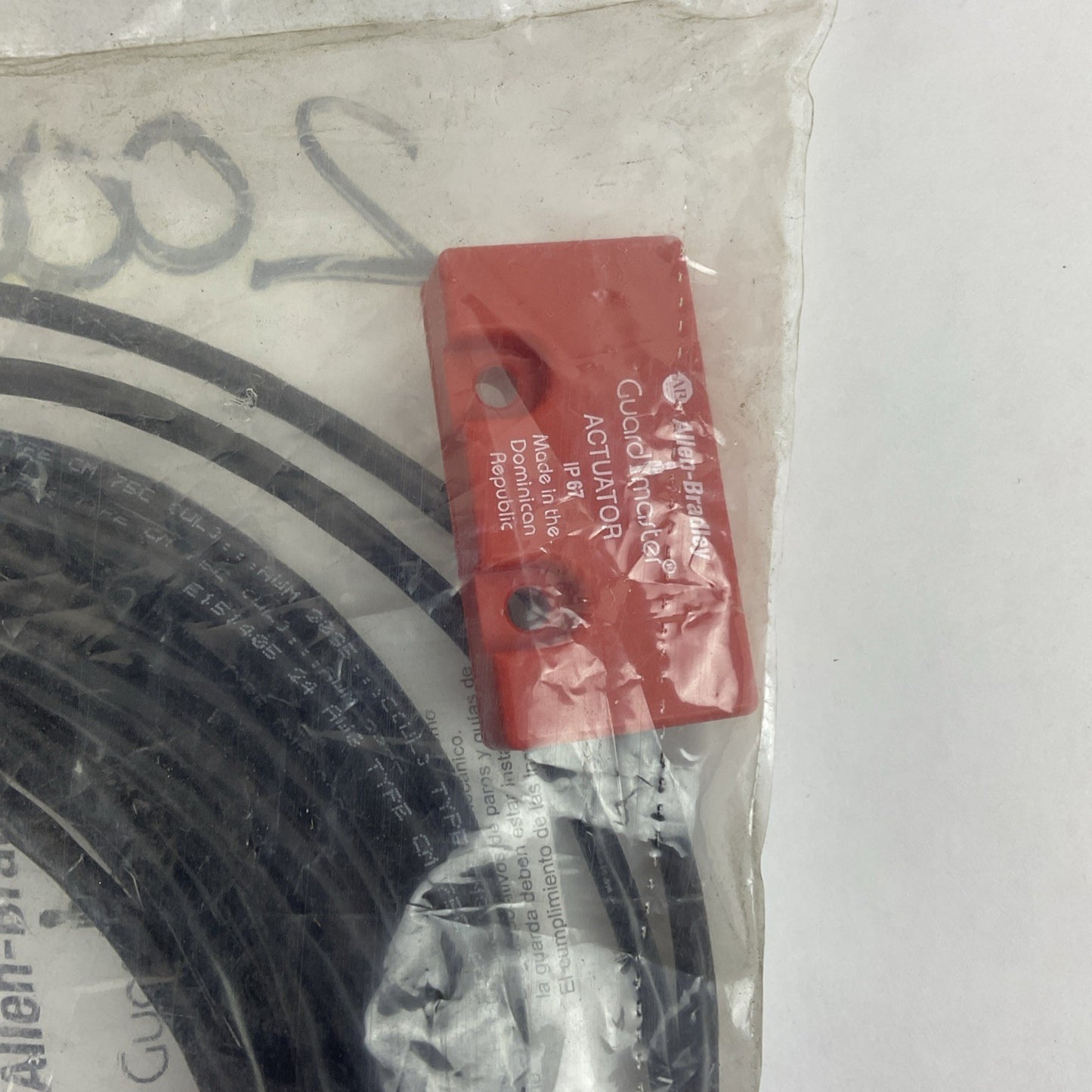 ALLEN BRADLEY 400N-Z2NRS1B NON-CONTACT SWITCH SER.A 10M CABLE 24V