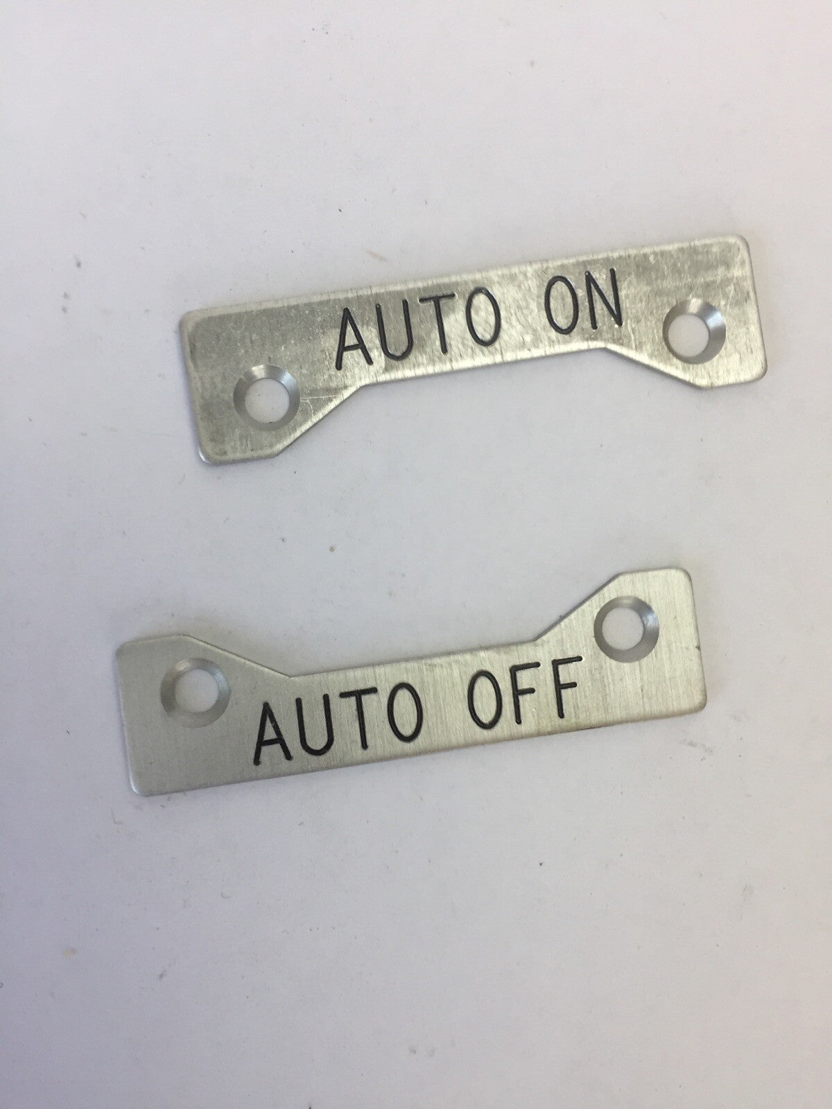 REES 00580-001 PUSHBUTTON SWITCH BLACK AUTO ON AUTO OFF