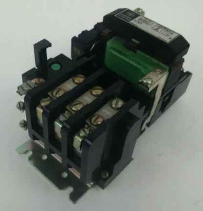 GENERAL ELECTRIC CR208C100DYD10 STARTER SIZE 1 600V 27A 3PH 10HP 120V COIL