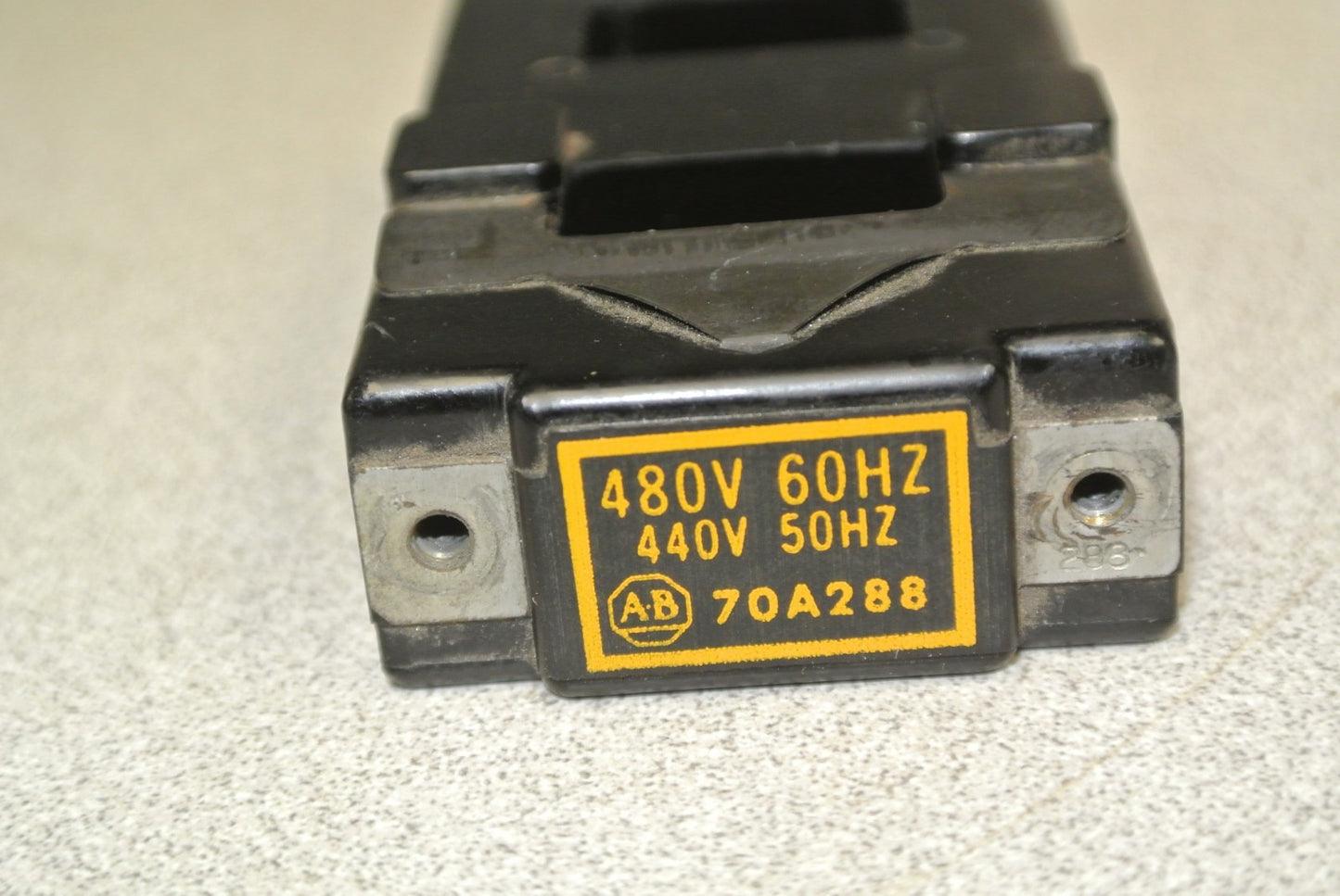 ALLEN-BRADLEY 70A288 COIL SIZE 0 440-480V, 50-60Hz - NO SCREWS