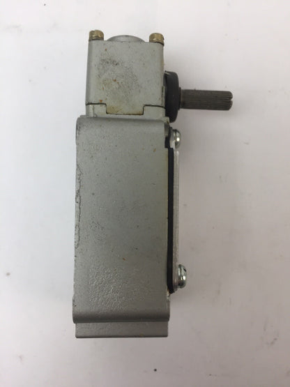 WESTINGHOUSE RRLAA1 OIL TITE LIMIT SWITCH 600VAC 10 AMP