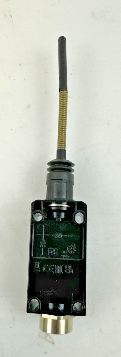 SIEMENS 3SE5112-0CR01 240V 6A WOBBLE STICK LIMIT SWITCH