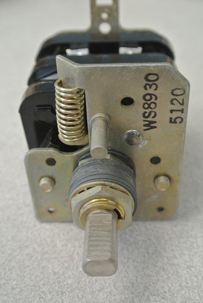 ALLEN-BRADLEY 806-940344 ROTARY PILOT SWITCH / NEW SURPLUS
