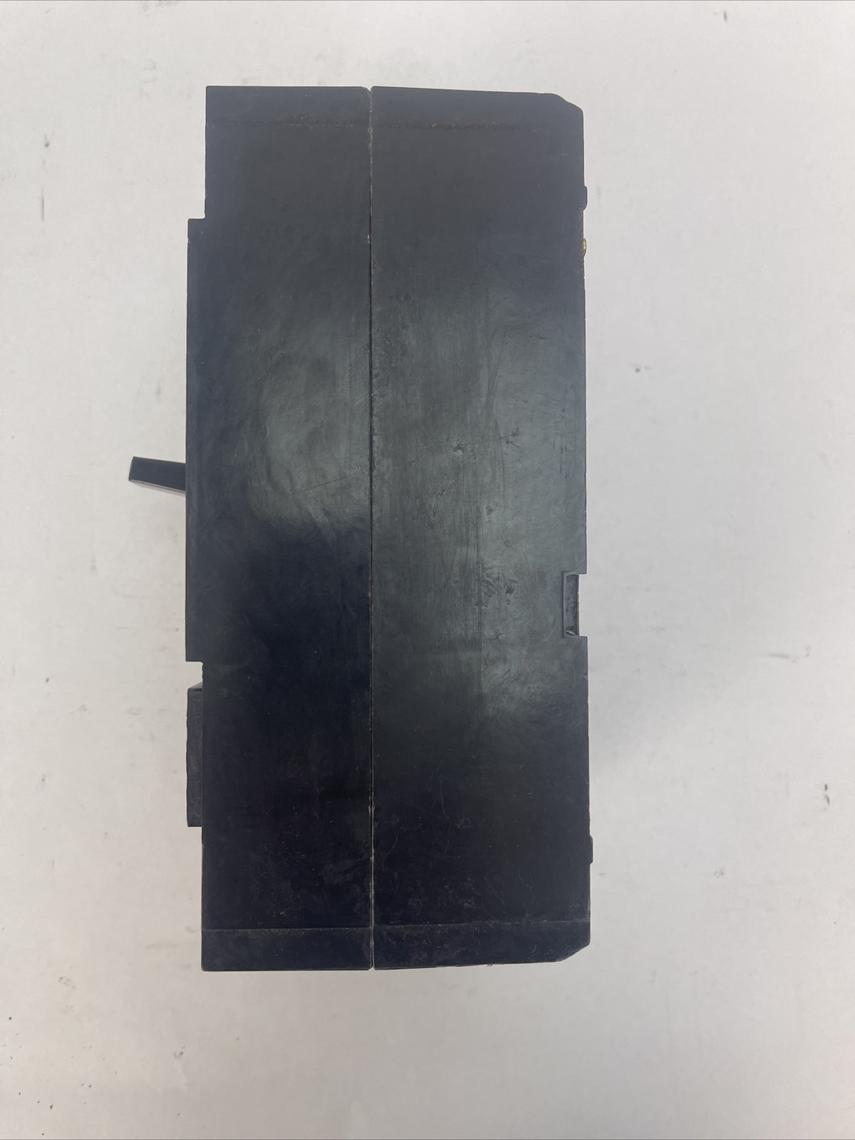 SQUARE D SKCL3250 THERMAL-MAGNETIC CIRCUIT BREAKER 250A 480VAC 3POLE SERIES 2