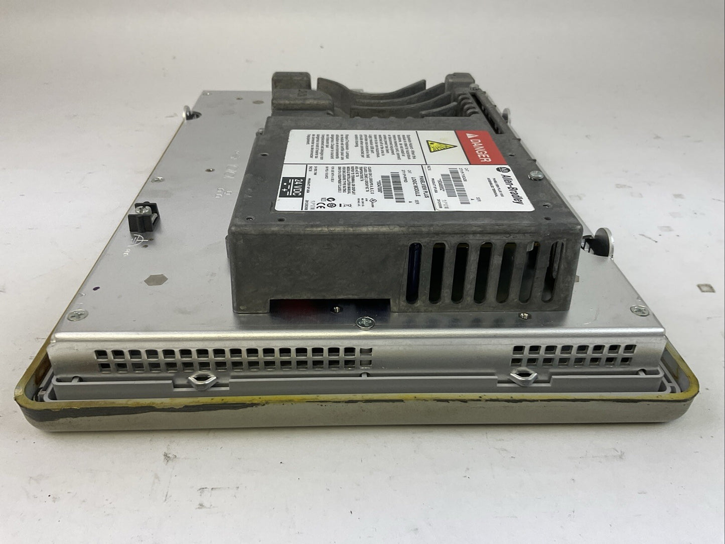 ALLEN BRADLEY 2711P-T10C4D8 PANELVIEW PLUS 1000 SER A (2711P-RP8D 2711P-RDT10C)