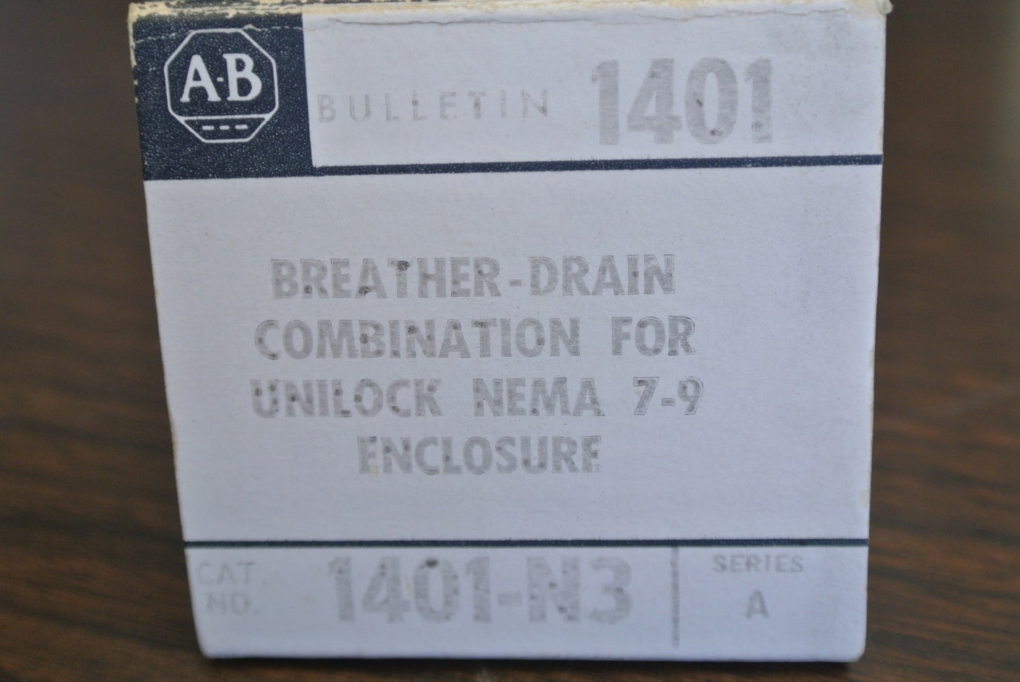 ALLEN-BRADLEY 1401-N3 BREATHER-DRAIN COMB. for UNILOCK NEMA 7-9 ENCLOSURE / NEW