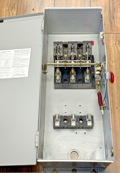 CHALLENGER - HD3630 - SAFETY SWITCH - 100 AMP, 3 POLE, 600 VAC, NEMA TYPE 1