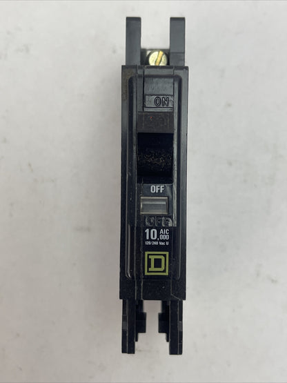 SQUARE D QOU120 CIRCUIT BREAKER W/ VISI-TRIP INDICATOR 20A 120/240VAC 1P SER 2