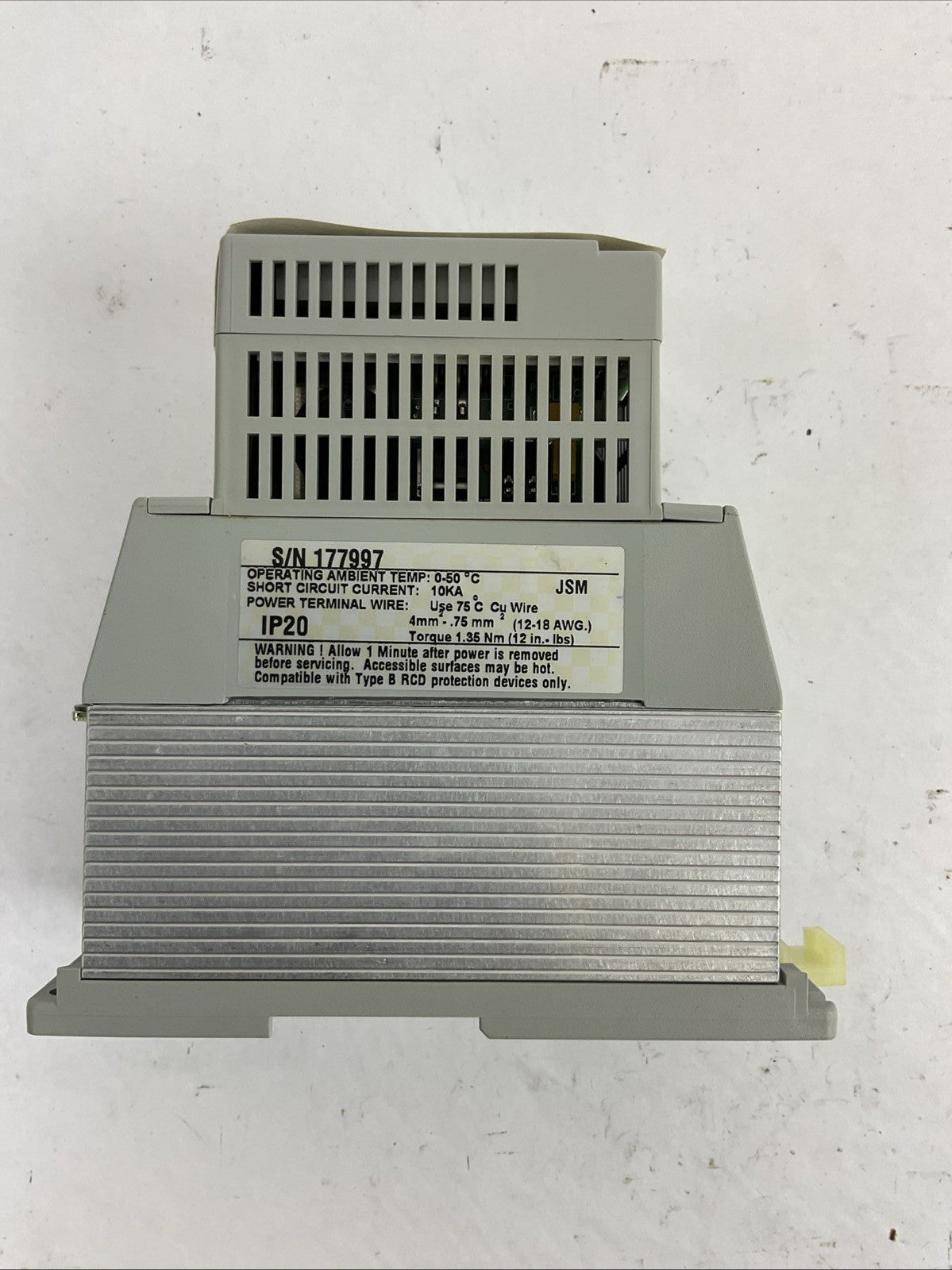 ALLEN BRADLEY 160-BA01NPS1 SER B FRN 6.00 VARIABLE SPEED DRIVE 380-460VAC
