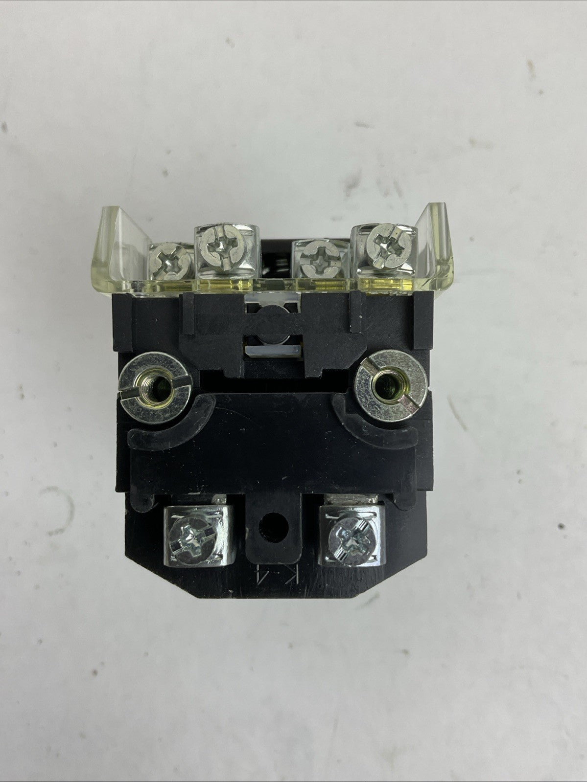 ALLEN BRADLEY 800T-FXP16RA1 SER T 120VAC 30mm PUSH-PULL ILLUMINATED RED
