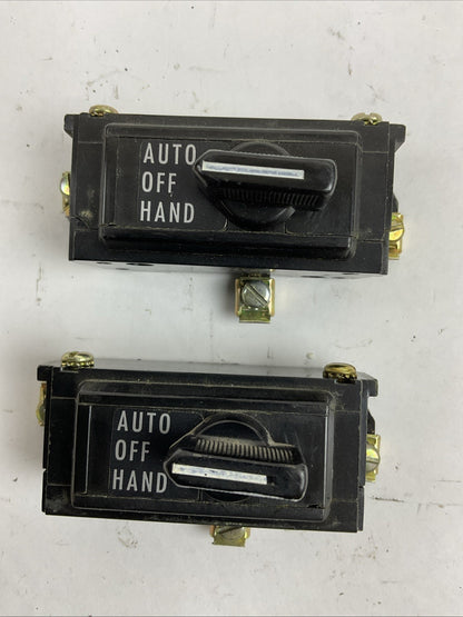 SQUARE D 9999 SC-2 SELECTOR SWITCH AUTO OFF HAND (LOT OF 2)