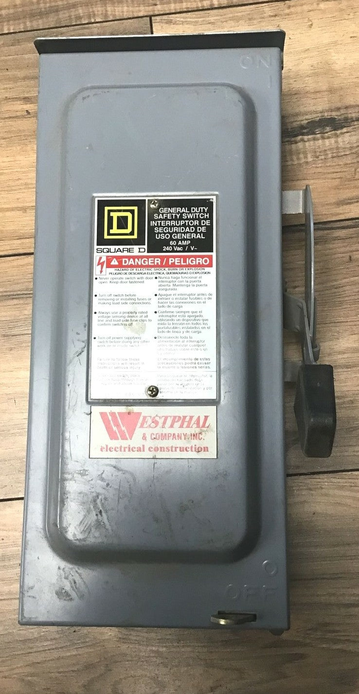 SQUARE D D222NRB SAFETY SWITCH  240VAC 60AMP SER.F01 TYPE3R (NO NEUTRAL)
