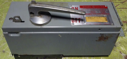 GE General Electric DD2D1321 - 30 Amp 3-Pole 240V QMR Fusible Interrupter Switch