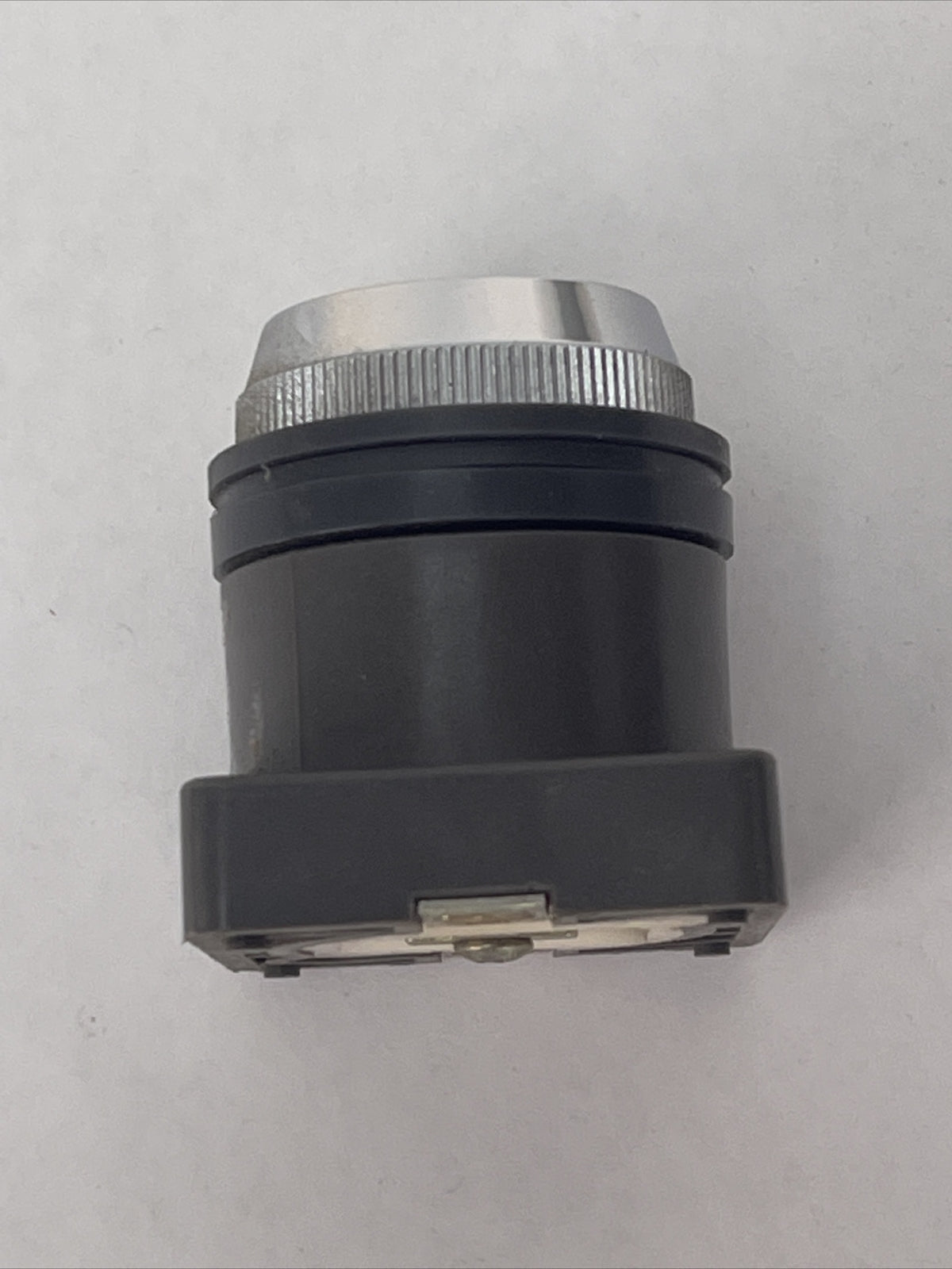 IDEC ELR1/EPRPT PILOT LIGHT NO BULB 120V LAMP