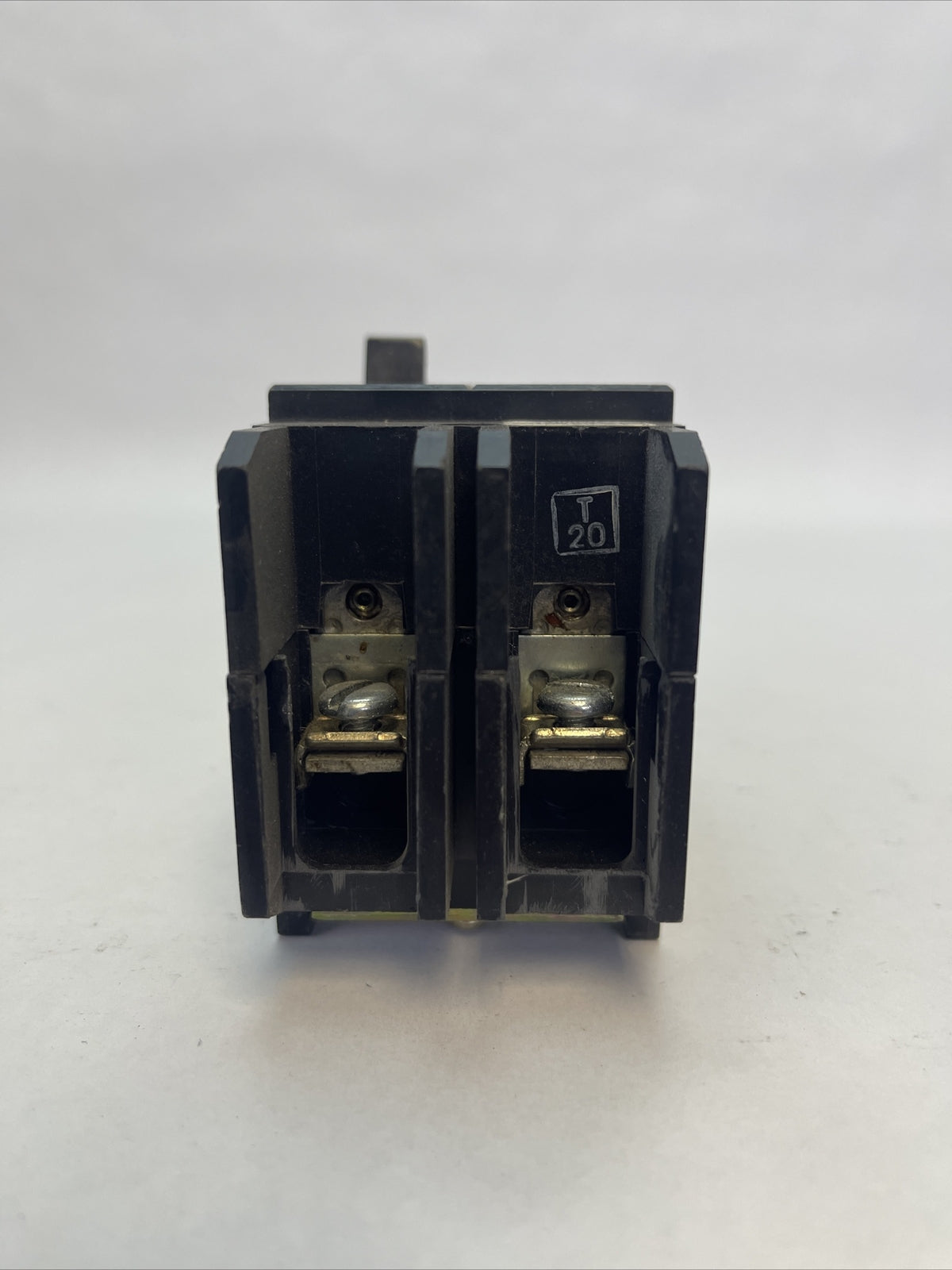 CHALLENGER CH2020 CIRCUIT BREAKER 20AMP 2POLE 277/480VAC 125/250VDC