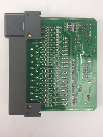 ALLEN-BRADLEY 1746-OA16 SER. D OUTPUT MODULE