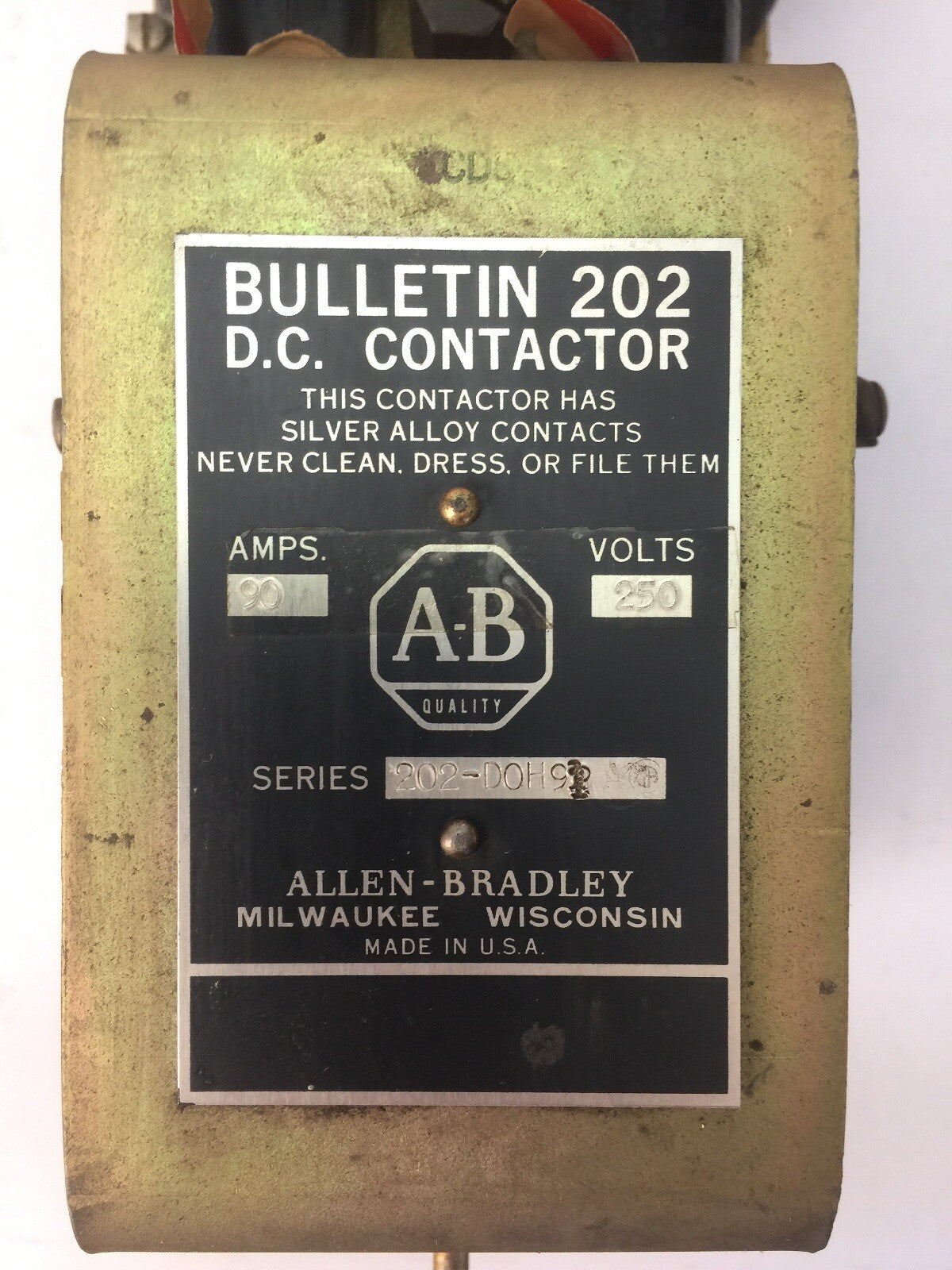 ALLEN BRADLEY 202-D0H9 D.C. CONTACTOR 90 AMPS 250 VOLTS 3D156 COIL 230-250VDC