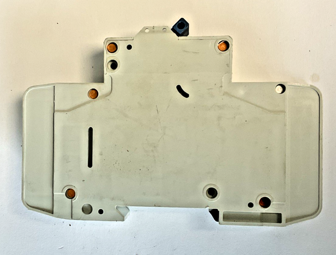 ALLEN BRADLEY 1489-A1D010 CIRCUIT BREAKER SER.A  ***LOTOF3***