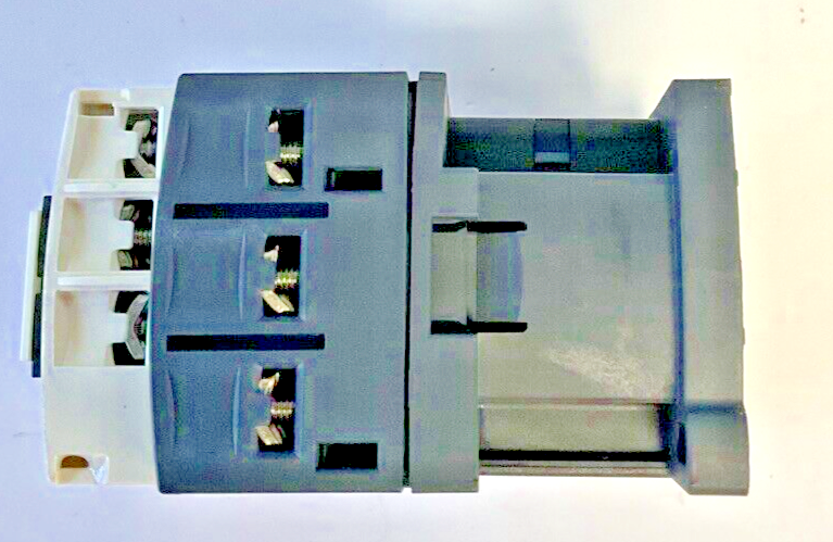 SCHNEIDER ELECTRIC LC1 D09 CONTACTOR 25A 690V 50/60HZ