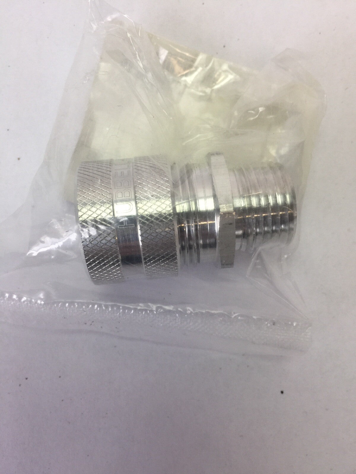 HUBBELL SHC1023 CORD CONNECTOR ALUMINUM N.P.T. HUB SIZE 1/2"