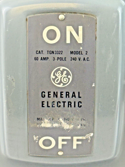 GE - TGN3322 MODEL 2 - SAFETY SWITCH - 60A/ 240VAC/ 3 POLE/ TYPE 1