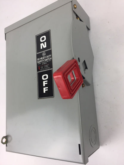 GE TH2261RDC HEAVY DUTY SAFETY SWITCH 2 POLE 2 WIRE 30 AMP VOLTS: 600VDC/250VDC