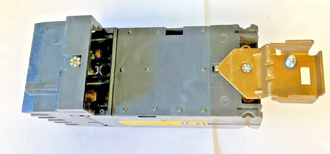 SQUARE D FA24020AC I-LINE MOLDED CIRCUIT BREAKER  20 AMP 2P 480VAC SER.2