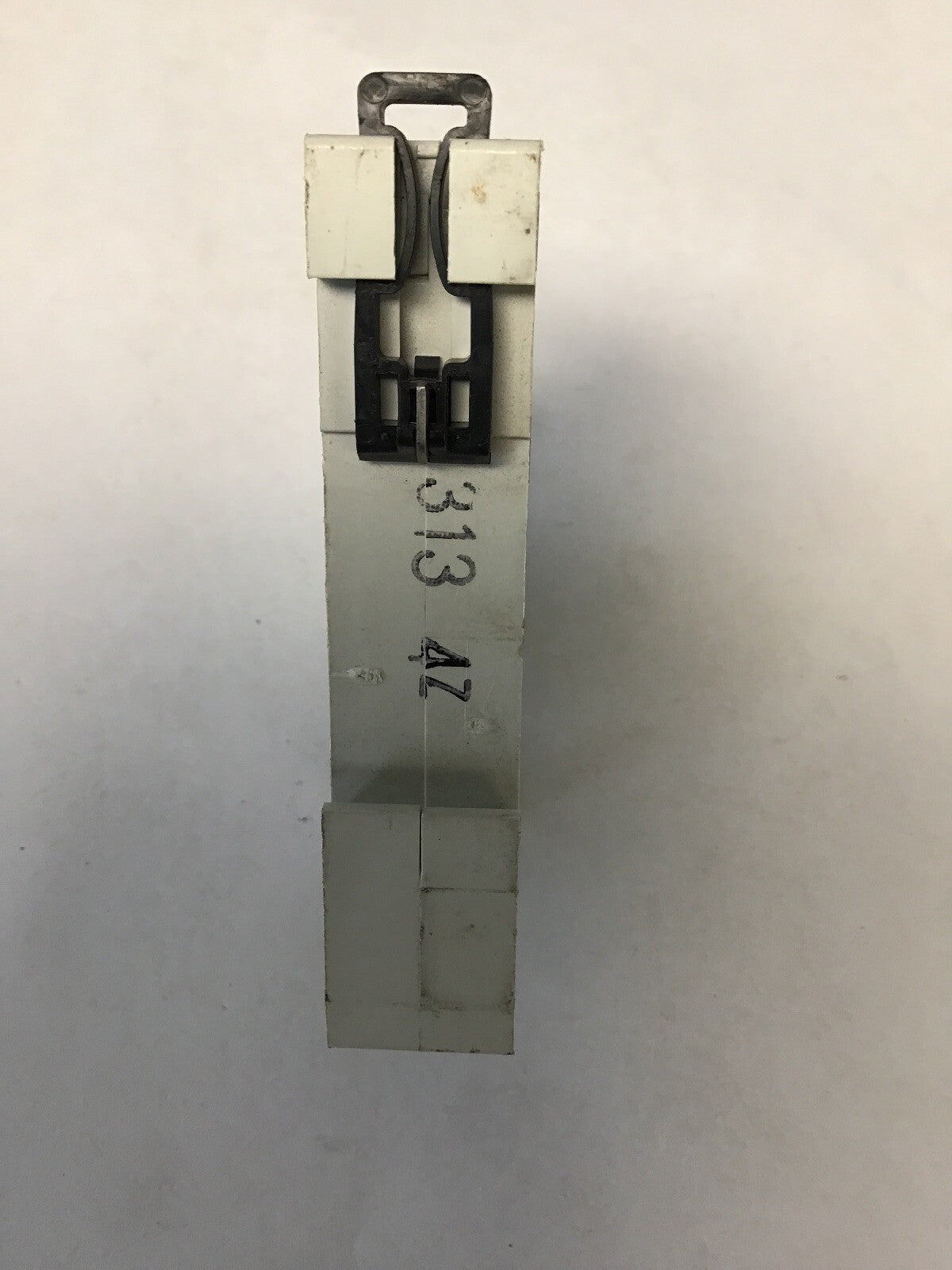 MOELLER FAZ-Z4/1 CIRCUIT BREAKER 240VAC/415V 1POLE (LOT OF 4)
