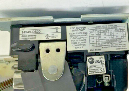 ALLEN BRADLEY 1494V-DS30 FUSIBLE DISCONNECT SWITCH SER.D  W/ 1494V-FS30 SER.D