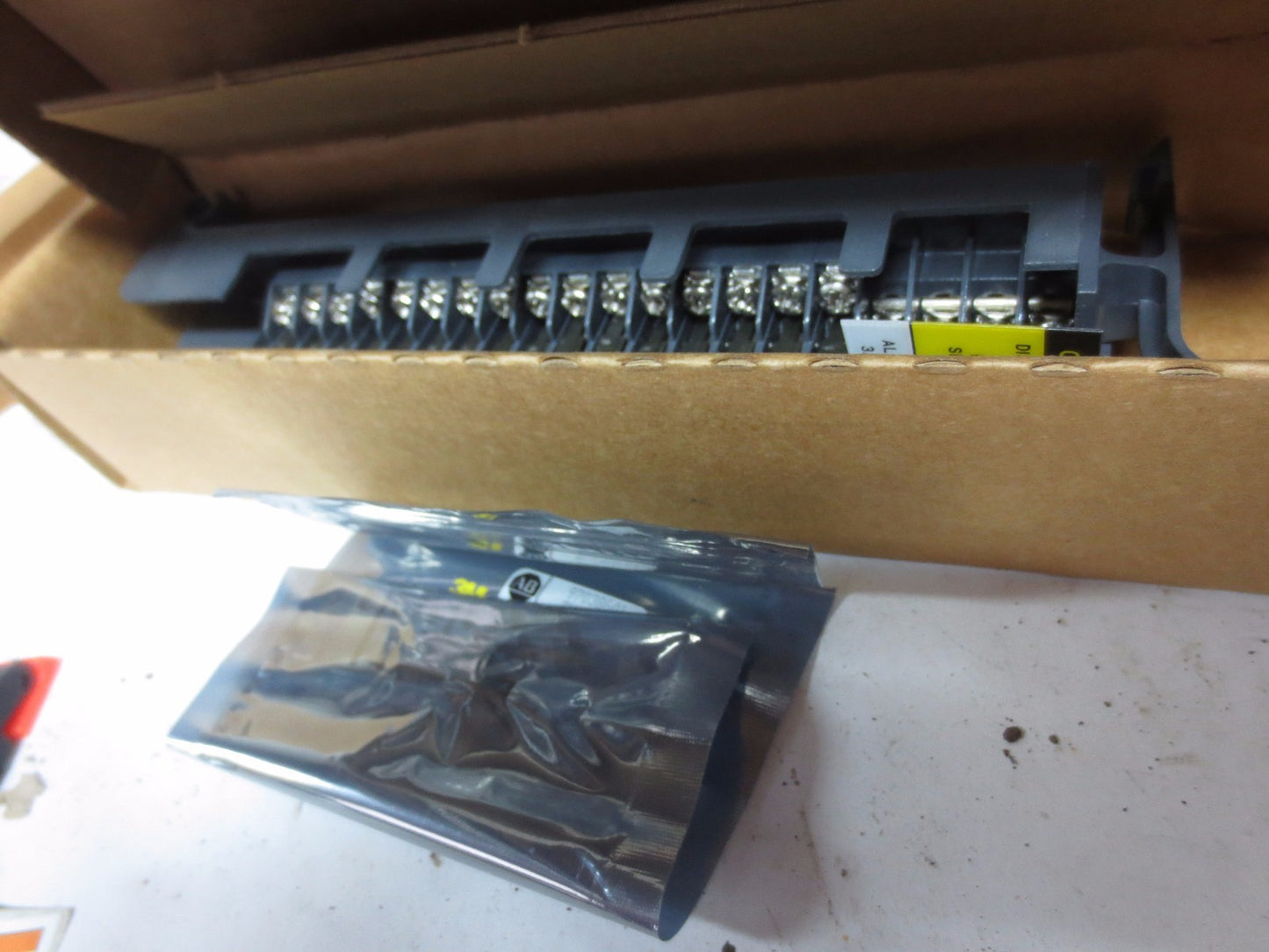 ALLEN-BRADLEY 1771WHF FIELD WIRING ARM - NEW SURPLUS