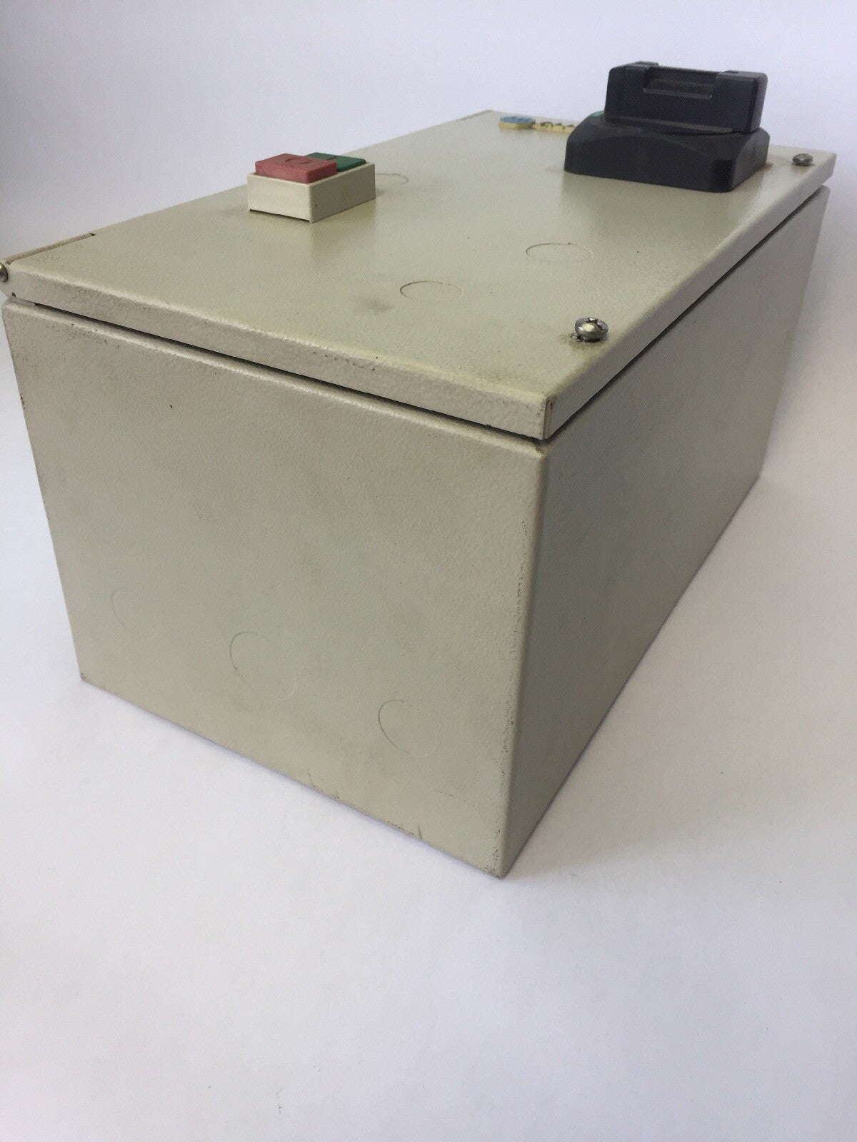 ALLEN BRADLEY 198-E14A08A07 MOTOR CONTROL 480V 2HP 198-M14P08T 112-A09ABB42-1