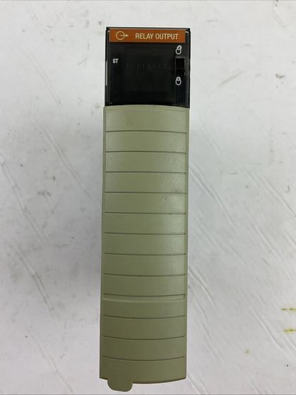 ALLEN BRADLEY 1756-OX8I SER A F/W REV 3.2 RELAY ISOL. OUTPUT 8NO 8NC C300 / R150