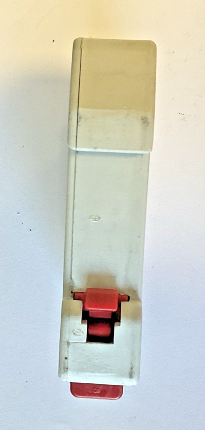 LITTELFUSE LPSC-ID FUSE HOLDER 600V 30A  ****LOTOF3****