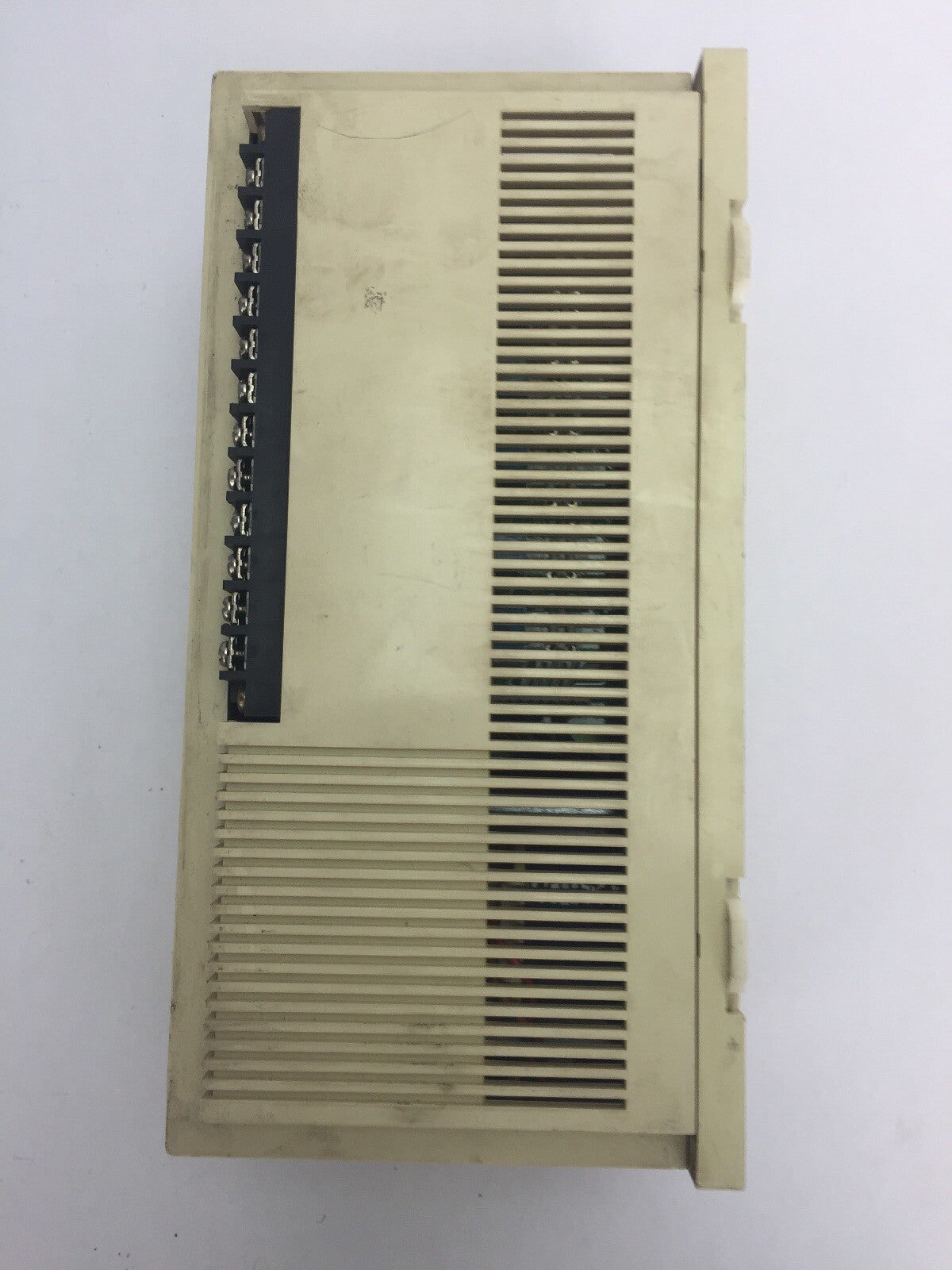 ALLEN BRADLEY 1745-LP101 PROCESSOR UNIT 240VAC 125VDC PROGRAMMABLE CONTROLLER