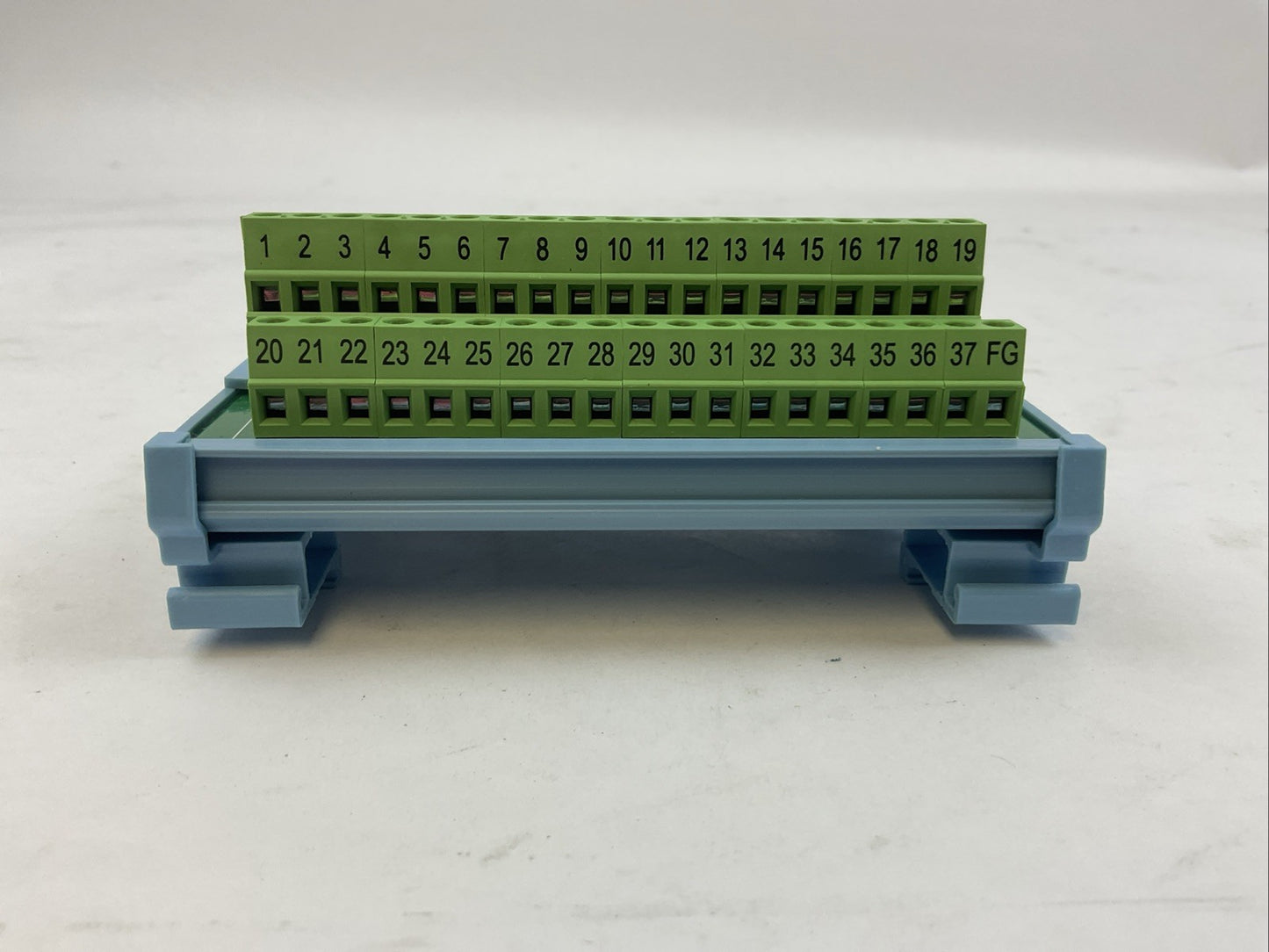 ADVANTECH ADAM-3937 REV B1 01-2 DB-37 TERMINAL BOARD